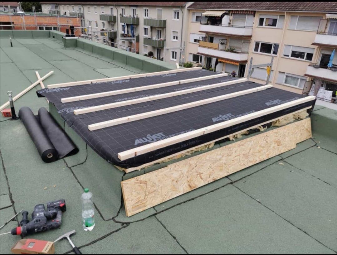 Satteldach mit Giebel in Stuttgart-Giebel — Dachdeckerei Ravnjak